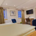 Zur Stadt Cassel 3* Neukirchen