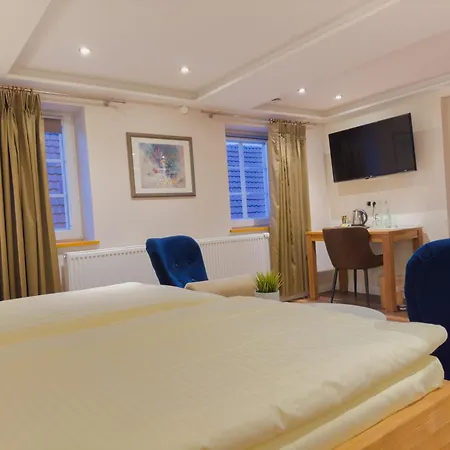 Zur Stadt Cassel 3* Neukirchen